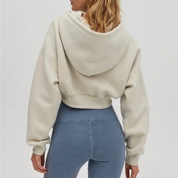 NWOT TNA Grey Cropped Hoody - Picture 4 of 9